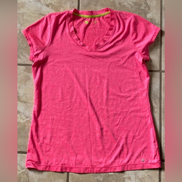 Xersion Neon Pink V Neck Workout Top T-shirt Short Sleeves - Picture 1 of 4
